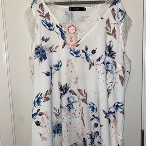 Leani Floral V-Neck Top